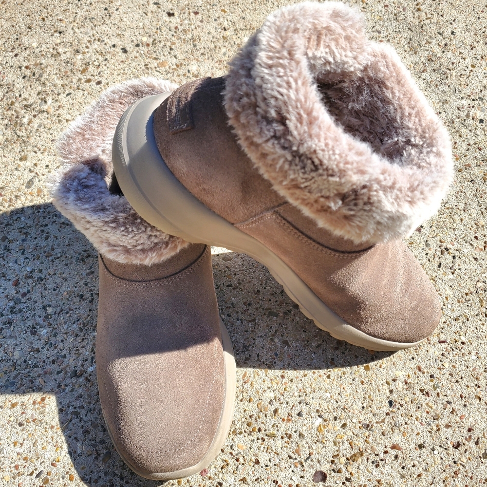 Women's Tan Fur-Lined Ankle Boots